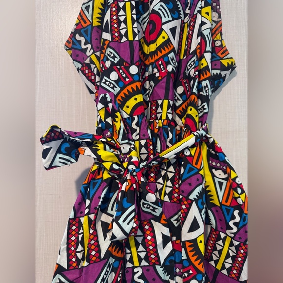 Vibrant Patterned Maxi Dress - Picture 5 of 9